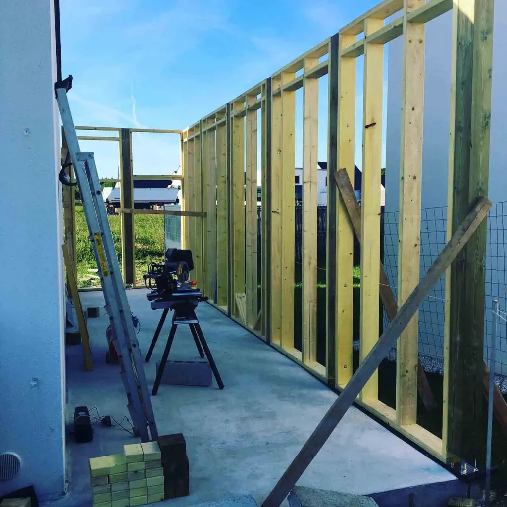 Pose ton Bois - Menuisier Agenceur Lorient Morbihan - Constrution abris de jardin en bois