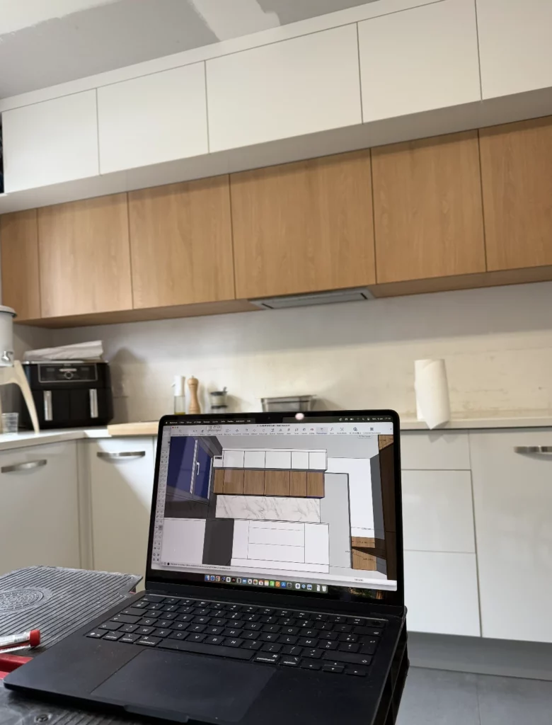 Photo du plan + fabrication et pose d'éléments de cuisine ajoutés à Lanester Morbihan
